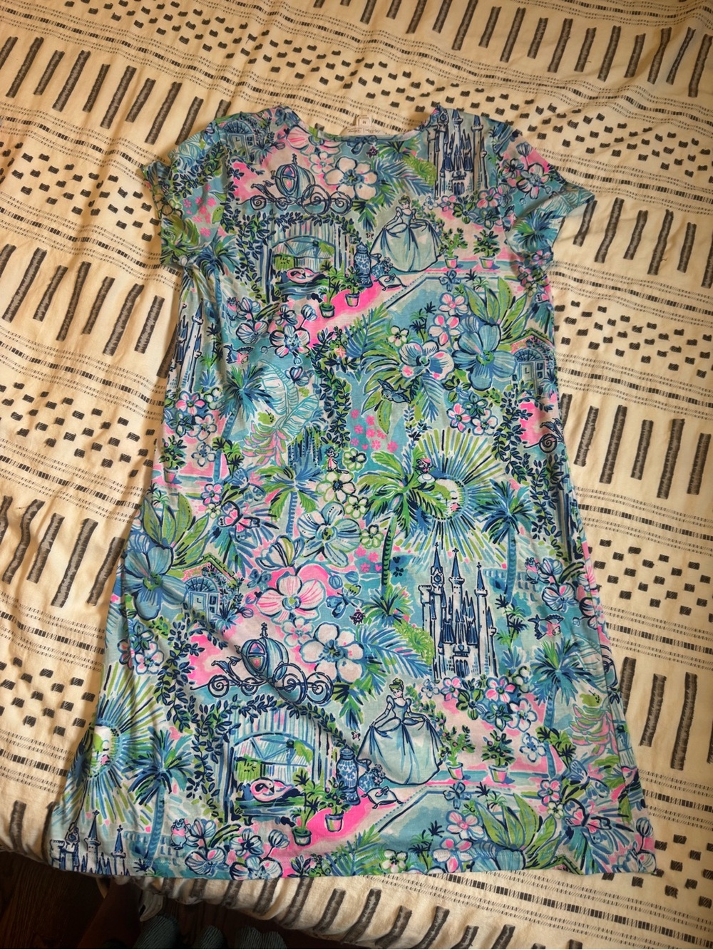 Disney Cinderella Lilly Pulitzer Etta Short Sleeve Dress - Picture 5 of 5